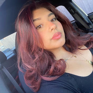 Meet your Posher, Mayra